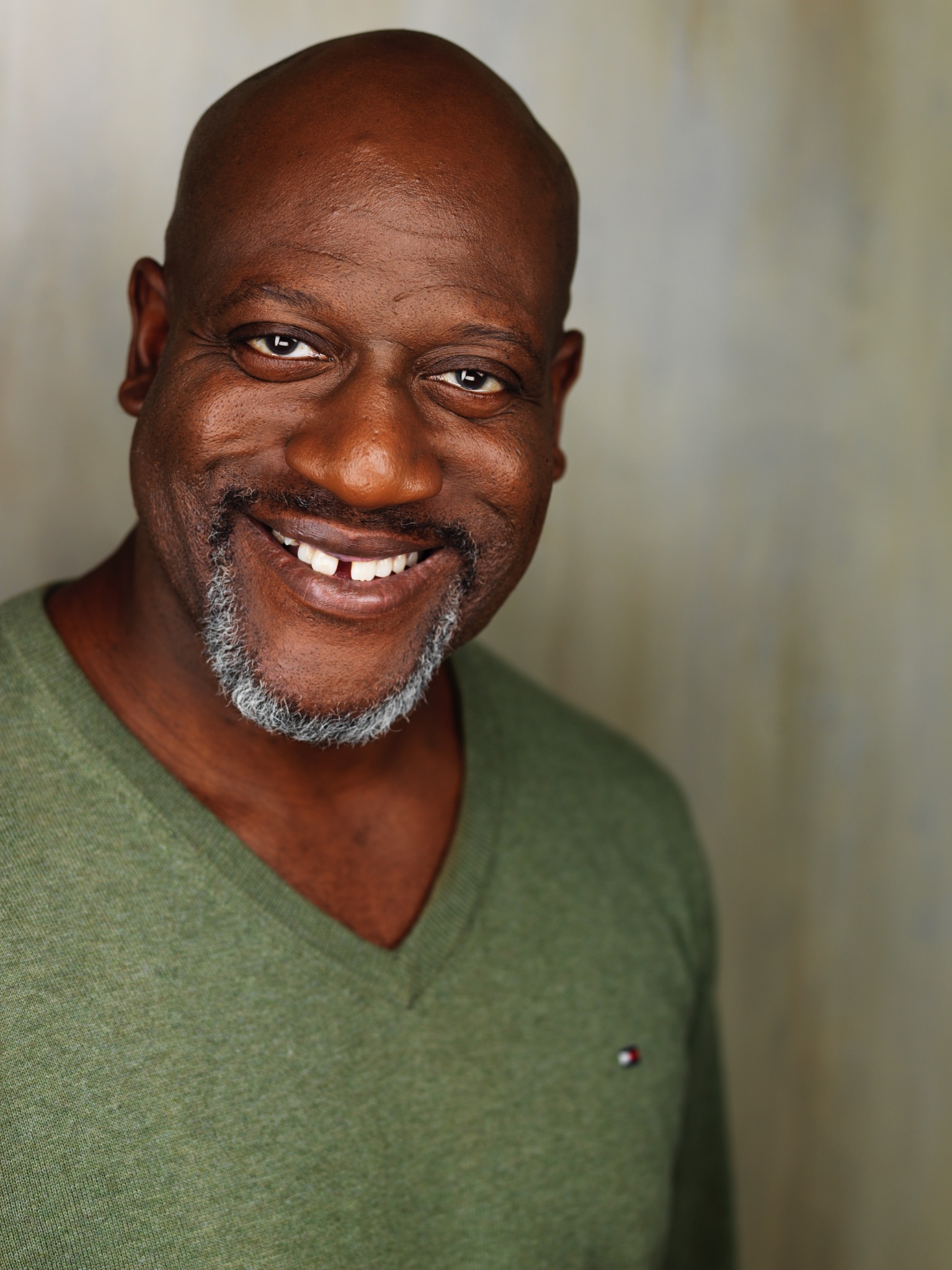 Professional portrait of Tomike Ogugua